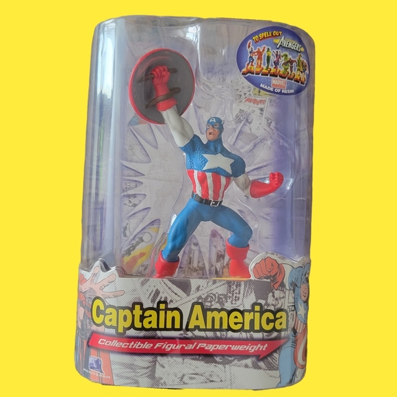 🆕Monogram International Series 1 Marvel Universe "Captain America" Paperweight - Picture 4 of 6